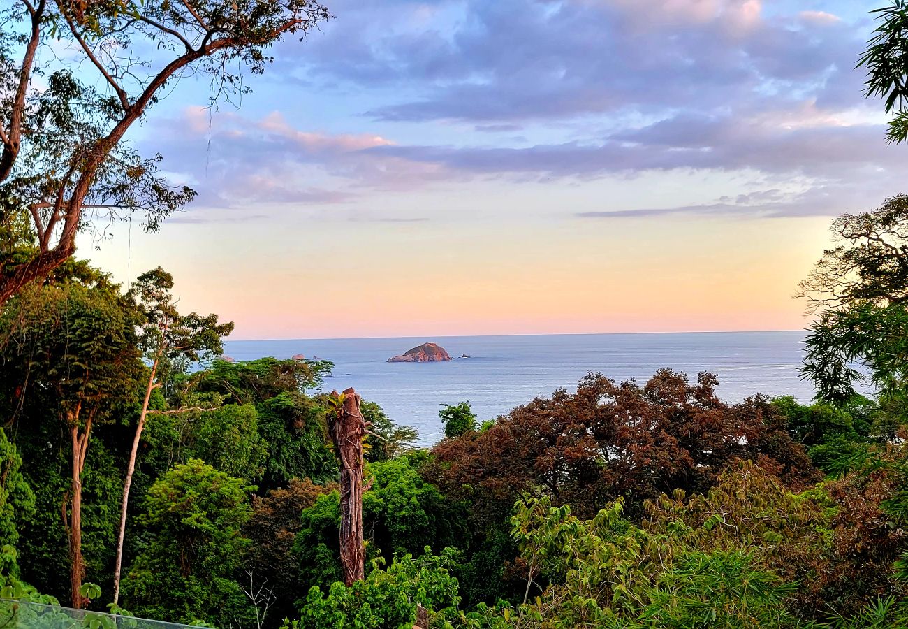 Villa in Quepos - Luxury in the Heart of Manuel Antonio