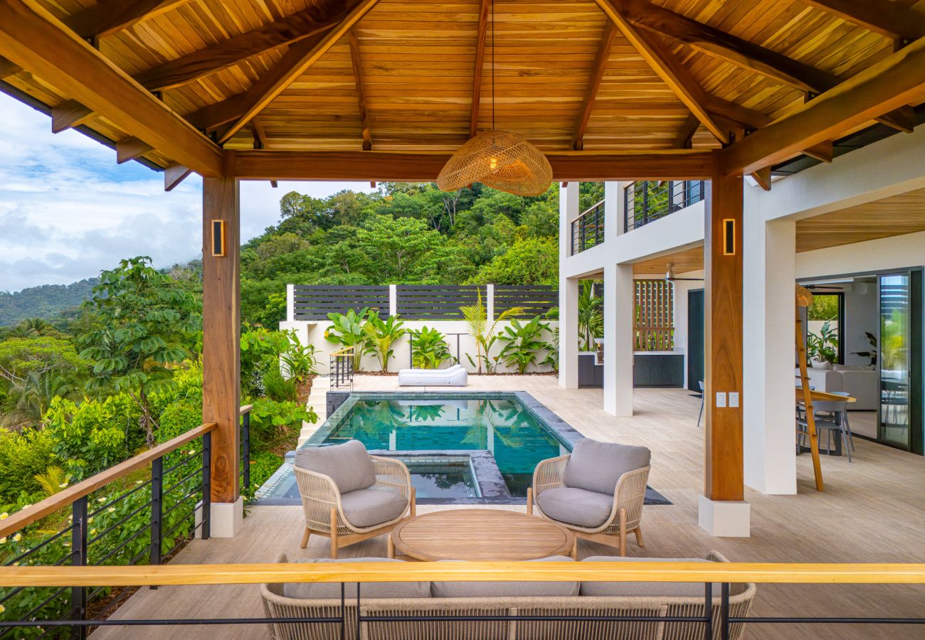 Villa in Uvita - Private Eco-Luxury Villa, Jacuzzi, Oceanview Pool