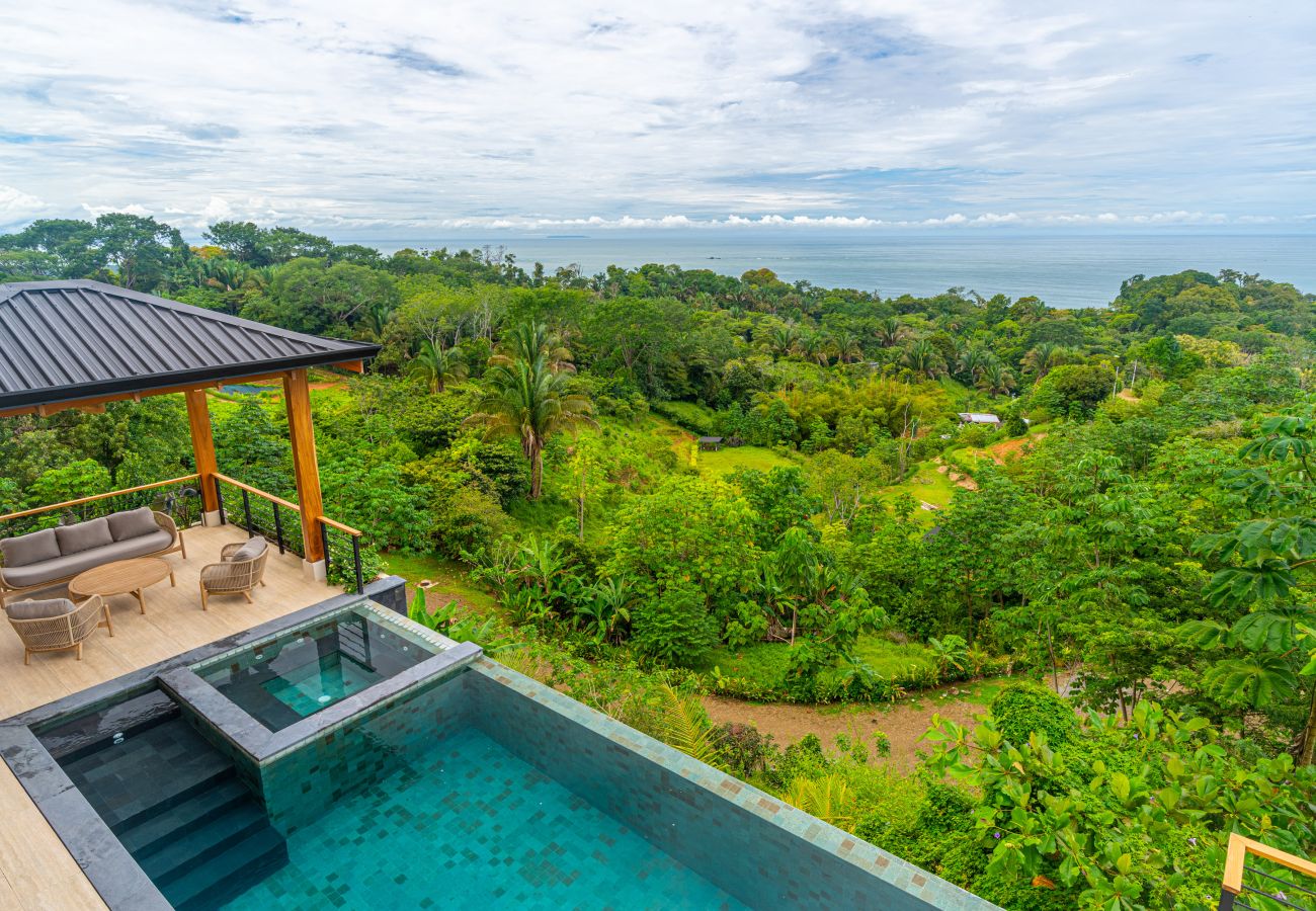 Villa in Uvita - Private Eco-Luxury Villa, Jacuzzi, Oceanview Pool