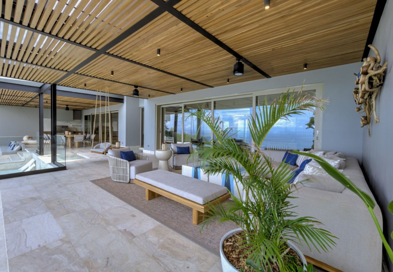 Villa in Nacascolo - Breathtaking Oceanfront Villa with Expansive Infinity Pool and Full Concierge Services