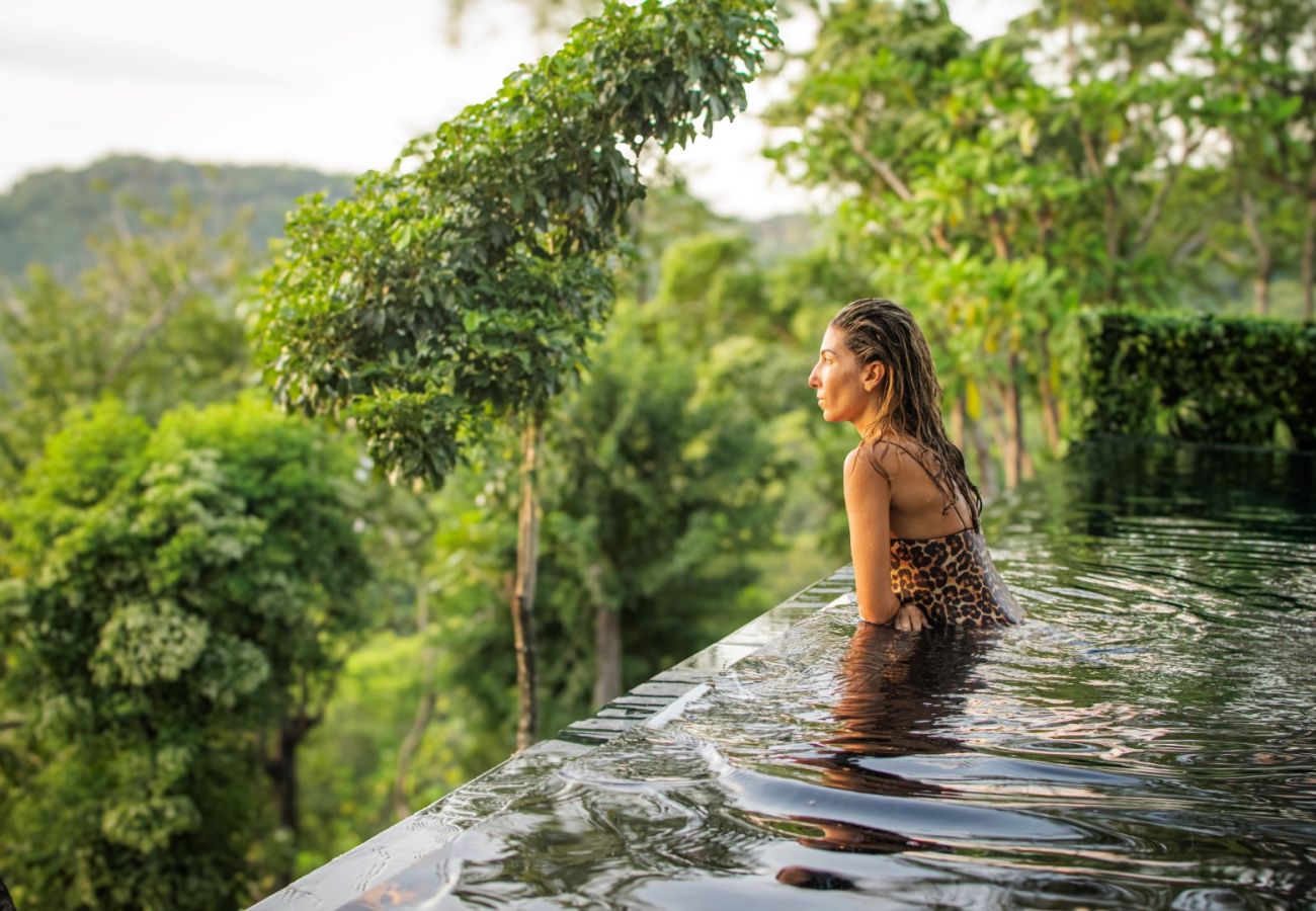 Villa in Cóbano - Casa Nalani – Luxury Villa with Semi-Olympic Saltwater Infinity Pool in Santa Teresa, Costa Rica