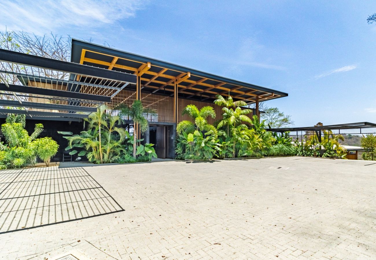 Villa in Cóbano - Casa Nalani – Luxury Villa with Semi-Olympic Saltwater Infinity Pool in Santa Teresa, Costa Rica