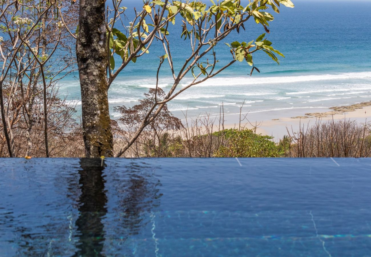 Villa in Cóbano - Exclusive 10-Bedroom Retreat with Semi-Olympic Saltwater Infinity Lap Pool and Direct Beach Access in Santa Teresa, Costa Rica