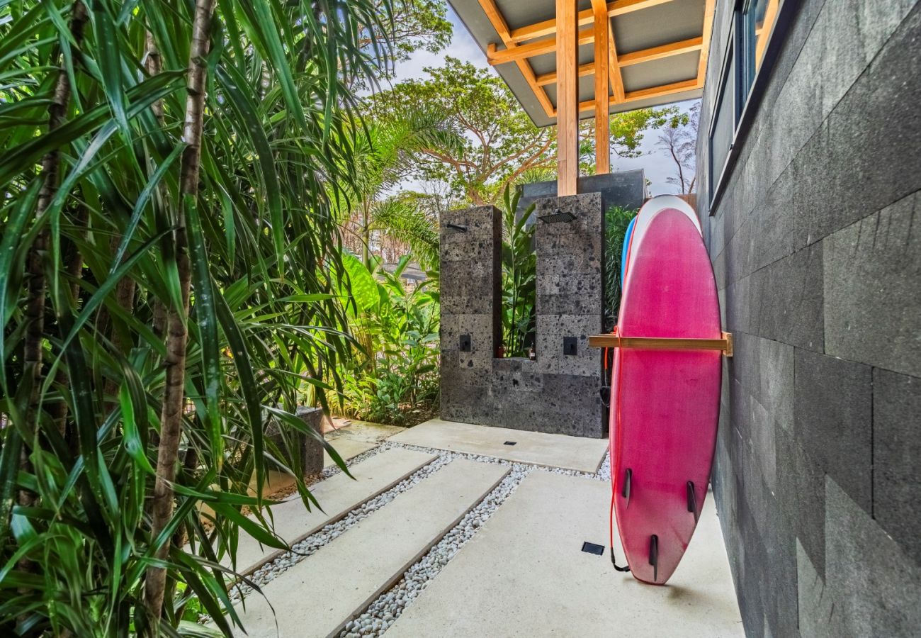 Villa in Cóbano - Exclusive 10-Bedroom Retreat with Semi-Olympic Saltwater Infinity Lap Pool and Direct Beach Access in Santa Teresa, Costa Rica